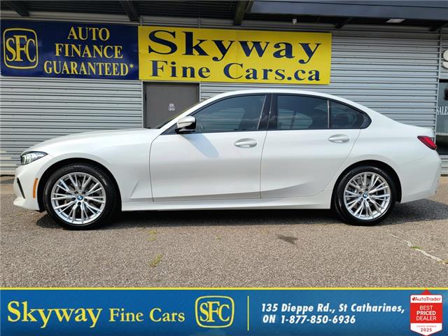 2023 BMW 3 Series 330i X-DRIVE | NAVI | SUNROOF |LEATHER |BLIND SPOT (Stk: Z3521) in St. Catharines - Image 1 of 30