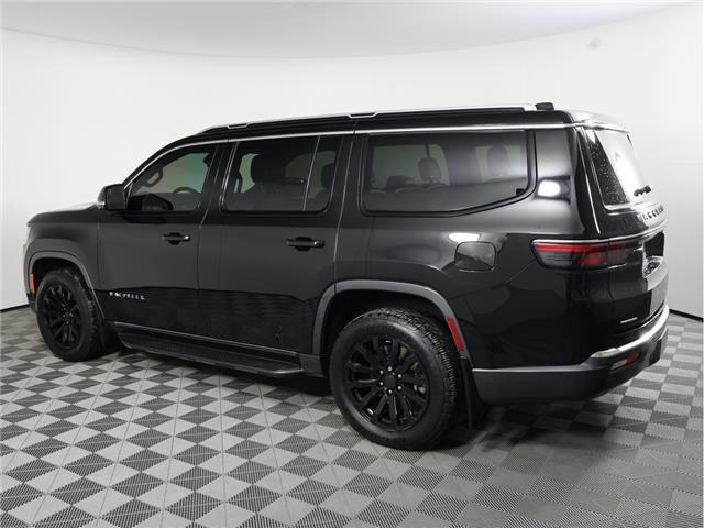 2022 Jeep Wagoneer Series II (Stk: 25J226A) in Calgary - Image 9 of 24