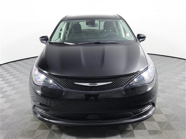 2024 Chrysler Grand Caravan SXT (Stk: L639) in Calgary - Image 2 of 20