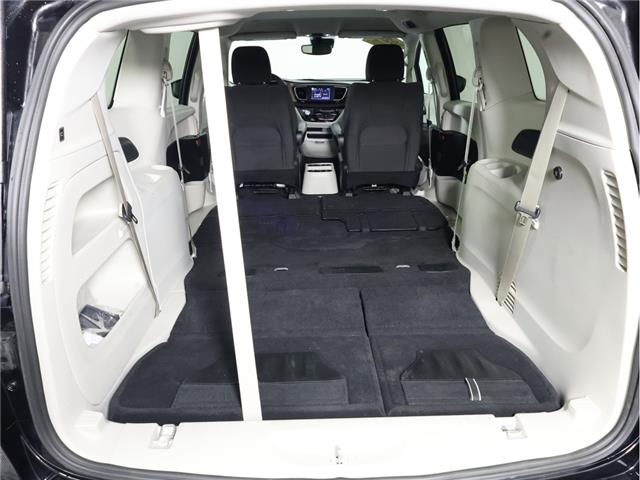 2024 Chrysler Grand Caravan SXT (Stk: L639) in Calgary - Image 10 of 20