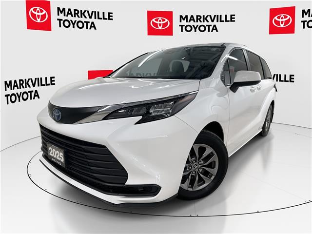 2025 Toyota Sienna LE 8-Passenger (Stk: 11U4320) in Markham - Image 1 of 32