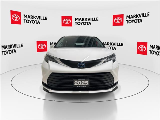 2025 Toyota Sienna LE 8-Passenger (Stk: 11U4320) in Markham - Image 3 of 32