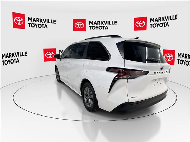 2025 Toyota Sienna LE 8-Passenger (Stk: 11U4320) in Markham - Image 8 of 32