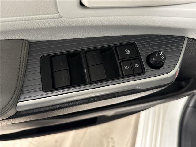2025 Toyota Sienna LE 8-Passenger (Stk: 11U4320) in Markham - Image 17 of 32