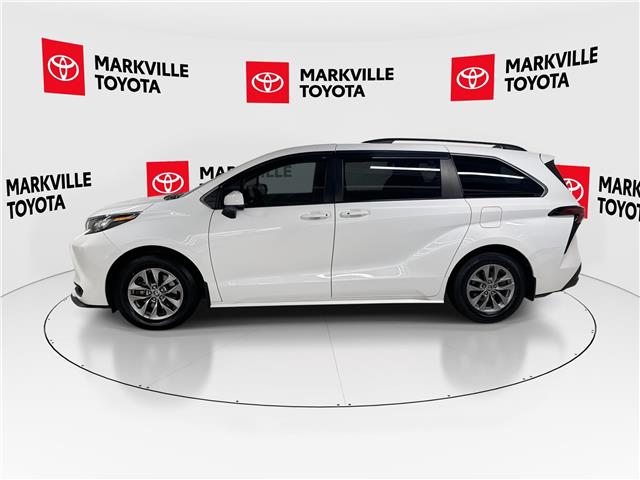 2022 Toyota Sienna LE 8-Passenger (Stk: 11105630A) in Markham - Image 6 of 31
