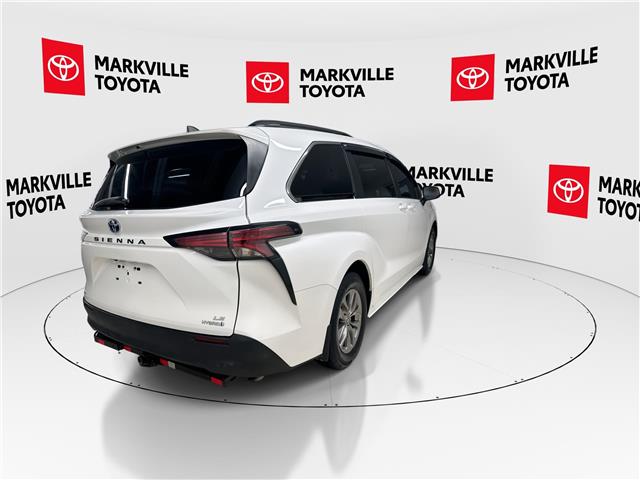 2022 Toyota Sienna LE 8-Passenger (Stk: 11105630A) in Markham - Image 10 of 31