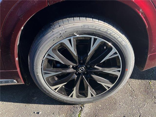 2026 Mazda CX-90 MHEV Signature (Stk: 372503) in Surrey - Image 5 of 5