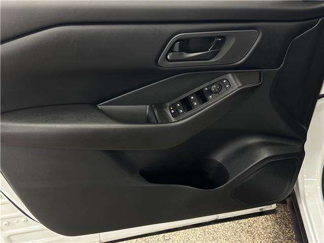 2024 Nissan Rogue S (Stk: 43412J) in Belleville - Image 13 of 24