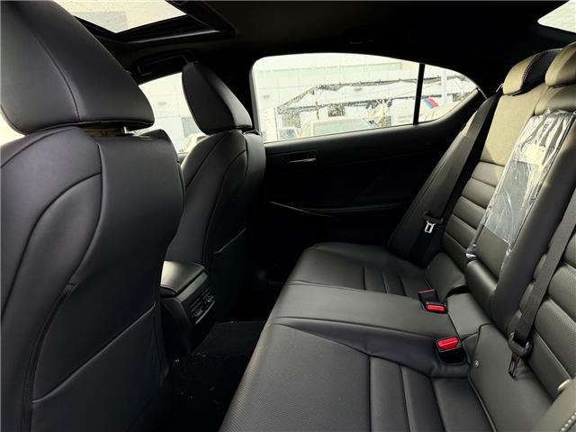 2025 Lexus IS 300 Base (Stk: 251413) in Calgary - Image 9 of 11