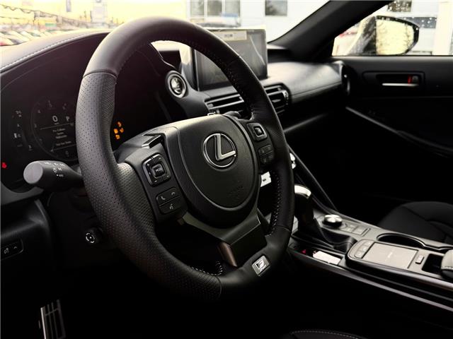 2025 Lexus IS 300 Base (Stk: 251413) in Calgary - Image 7 of 11