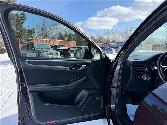 2023 Porsche Macan T (Stk: 16114) in Newmarket - Image 2 of 50