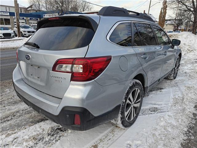 2018 Subaru Outback 3.6R Limited in Ottawa - Image 10 of 15