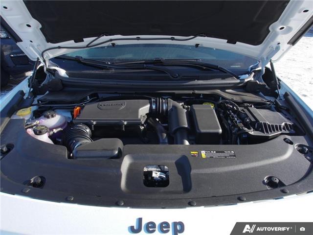 2026 Jeep Cherokee Laredo/Limited (Stk: J5432) in Brantford - Image 8 of 27