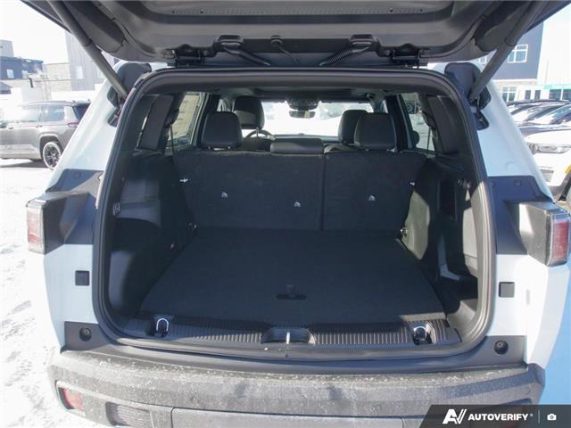 2026 Jeep Cherokee Laredo/Limited (Stk: J5432) in Brantford - Image 11 of 27