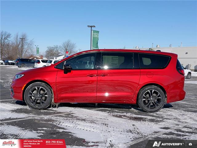 2026 Chrysler Pacifica Select (Stk: 26073) in Essex-Windsor - Image 3 of 27