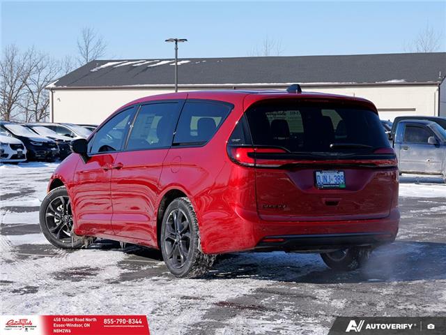 2026 Chrysler Pacifica Select (Stk: 26073) in Essex-Windsor - Image 4 of 27