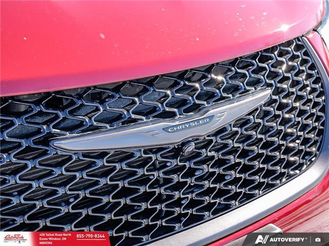 2026 Chrysler Pacifica Select (Stk: 26073) in Essex-Windsor - Image 9 of 27
