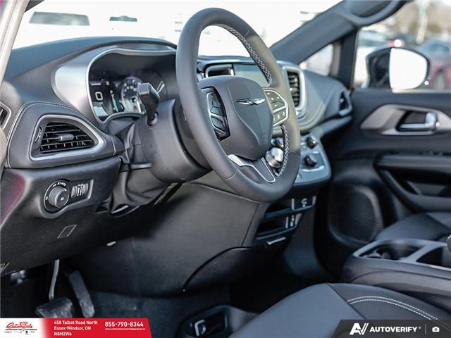 2026 Chrysler Pacifica Select (Stk: 26073) in Essex-Windsor - Image 13 of 27
