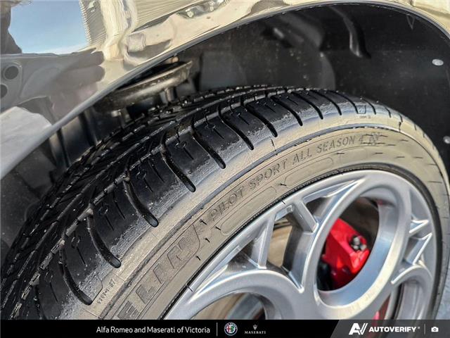 2024 Alfa Romeo Tonale PHEV Veloce (Stk: 237550) in Victoria - Image 7 of 25