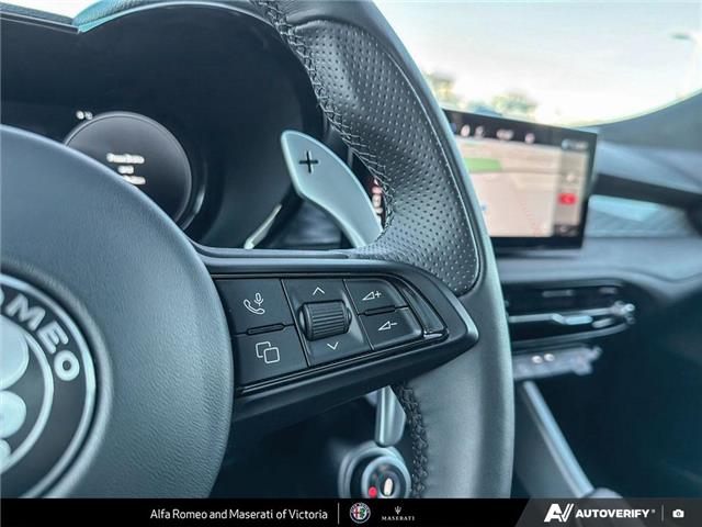 2024 Alfa Romeo Tonale PHEV Veloce (Stk: 237550) in Victoria - Image 16 of 25