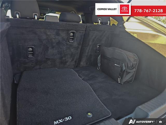 2022 Mazda MX-30 EV  (Stk: ST105091A) in Courtenay - Image 12 of 25
