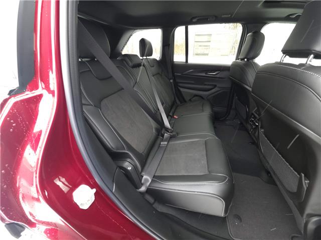 2025 Jeep Grand Cherokee Laredo (Stk: 25069) in New Hamburg - Image 11 of 20