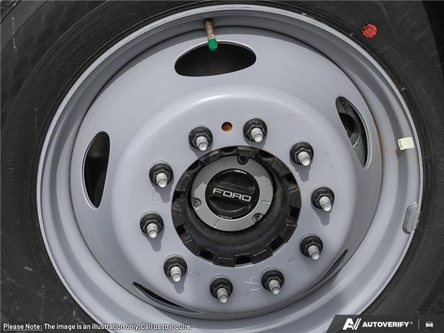 2026 Ford F-550 Chassis XLT (Stk: T-1030) in Calgary - Image 7 of 23