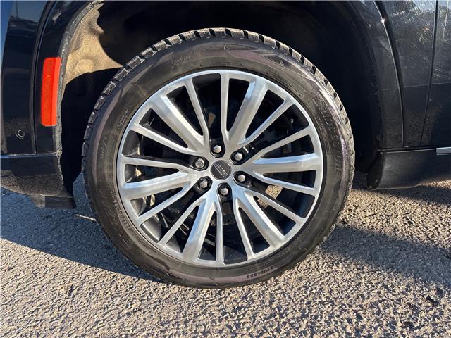 2022 Jeep Grand Wagoneer Series III (Stk: 25SB5780A) in Pincher Creek - Image 9 of 16