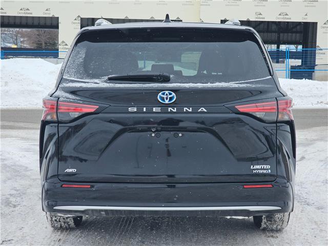 2024 Toyota Sienna Limited 7-Passenger (Stk: P3765) in Bowmanville - Image 7 of 33