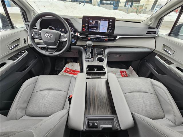 2024 Toyota Sienna Limited 7-Passenger (Stk: P3765) in Bowmanville - Image 17 of 33