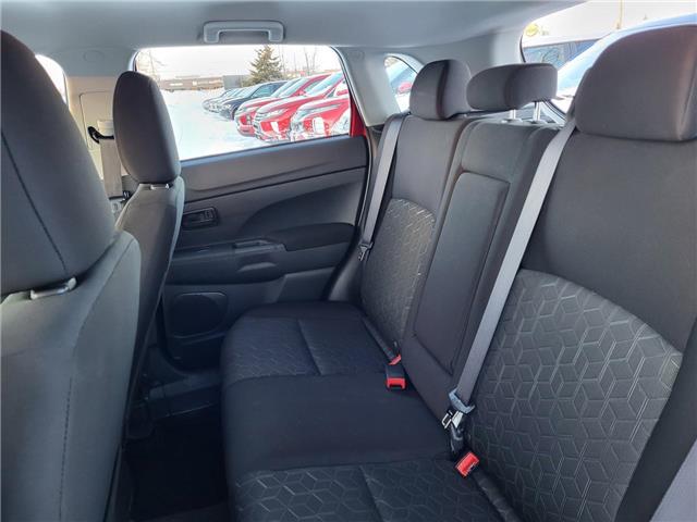 2024 Mitsubishi RVR ES (Stk: 00849) in Barrie - Image 18 of 39