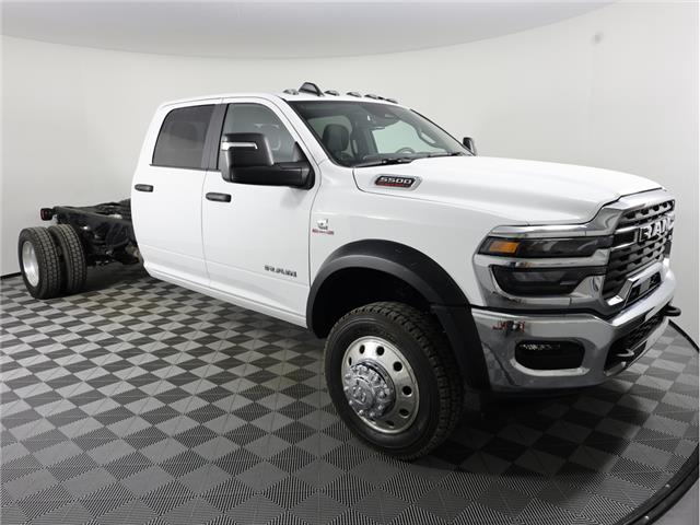 2025 RAM 5500 Chassis Tradesman/Big Horn (Stk: H20668) in Calgary - Image 4 of 17