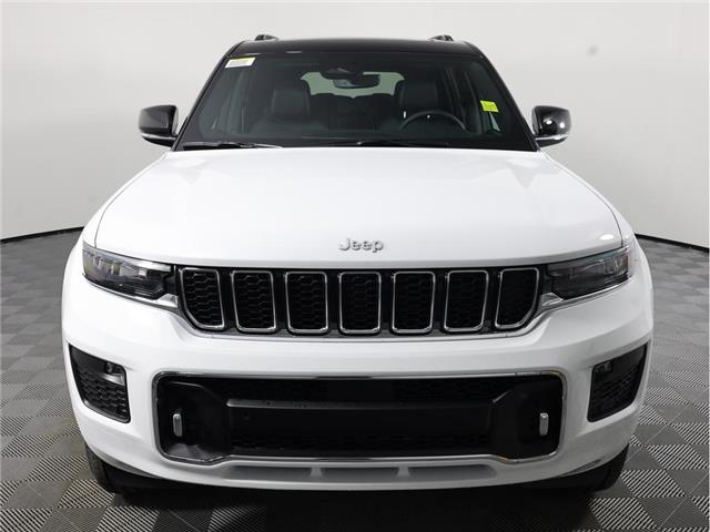 2025 Jeep Grand Cherokee L Overland (Stk: 25J265) in Calgary - Image 2 of 21