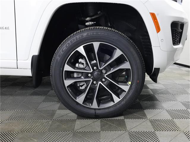 2025 Jeep Grand Cherokee L Overland (Stk: 25J265) in Calgary - Image 4 of 21