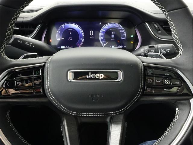 2025 Jeep Grand Cherokee L Overland (Stk: 25J265) in Calgary - Image 18 of 21