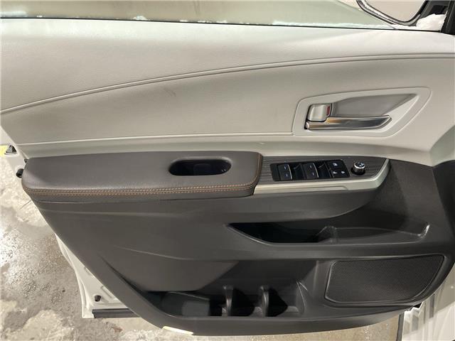 2024 Toyota Sienna XSE 7-Passenger (Stk: 12107940A) in Concord - Image 19 of 43
