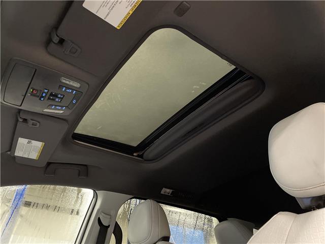 2024 Toyota Sienna XSE 7-Passenger (Stk: 12107940A) in Concord - Image 24 of 43