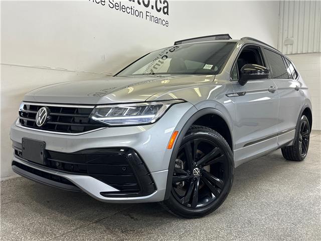 2024 Volkswagen Tiguan Comfortline R-Line Black Edition (Stk: 43425J) in Belleville - Image 3 of 26