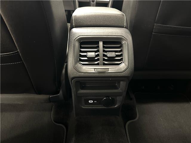 2024 Volkswagen Tiguan Comfortline R-Line Black Edition (Stk: 43425J) in Belleville - Image 9 of 26
