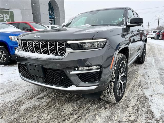 2025 Jeep Grand Cherokee Summit (Stk: 25-438) in Sarnia - Image 1 of 26