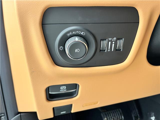 2025 Jeep Grand Cherokee Summit (Stk: 25-438) in Sarnia - Image 12 of 26