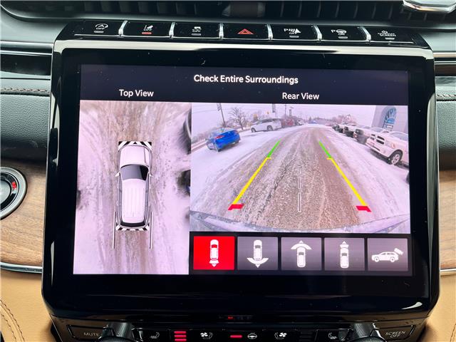 2025 Jeep Grand Cherokee Summit (Stk: 25-438) in Sarnia - Image 17 of 26