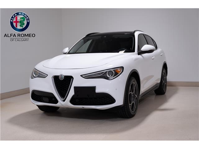 2018 Alfa Romeo Stelvio Base (Stk: ARUC883A) in Calgary - Image 1 of 30