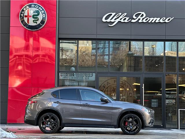 2025 Alfa Romeo Stelvio Base (Stk: 686AR) in Toronto - Image 2 of 24