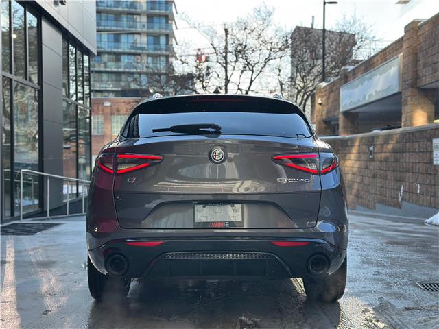 2025 Alfa Romeo Stelvio Base (Stk: 686AR) in Toronto - Image 8 of 24