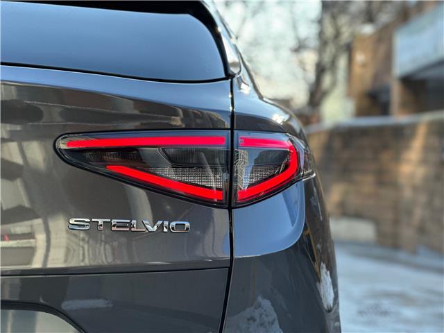 2025 Alfa Romeo Stelvio Base (Stk: 686AR) in Toronto - Image 9 of 24