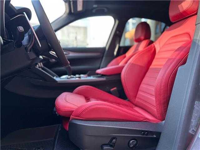 2025 Alfa Romeo Stelvio Base (Stk: 686AR) in Toronto - Image 15 of 24