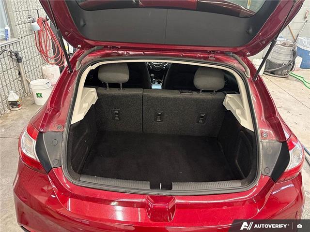 2017 Chevrolet Cruze Hatch LT Auto (Stk: 165000) in London - Image 12 of 26