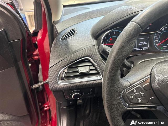 2017 Chevrolet Cruze Hatch LT Auto (Stk: 165000) in London - Image 18 of 26