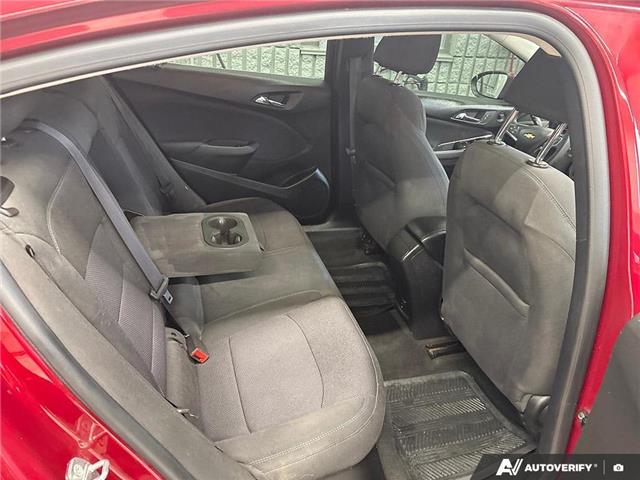 2017 Chevrolet Cruze Hatch LT Auto (Stk: 165000) in London - Image 24 of 26